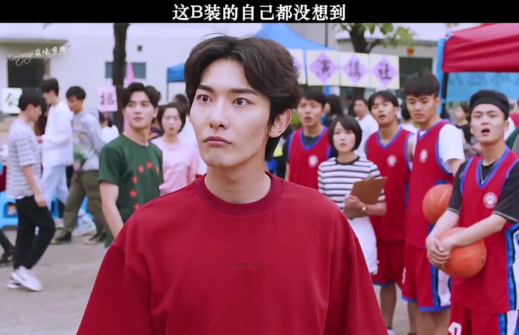 这球进的自己都懵了！网友：这以后绝不出手 以免露出破绽