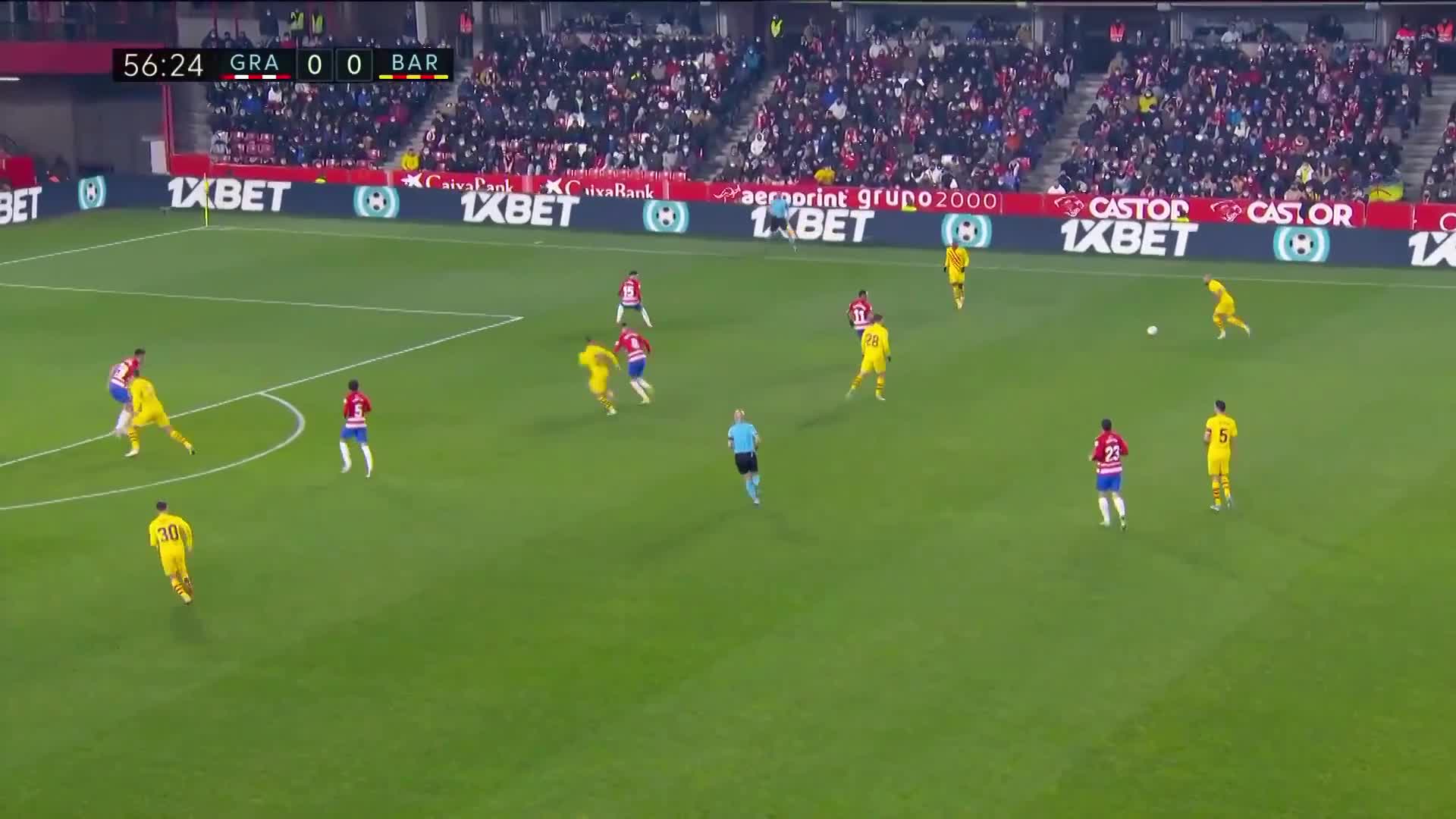 巴萨1-0领先！阿尔维斯助攻 吕克德容头球破门建功