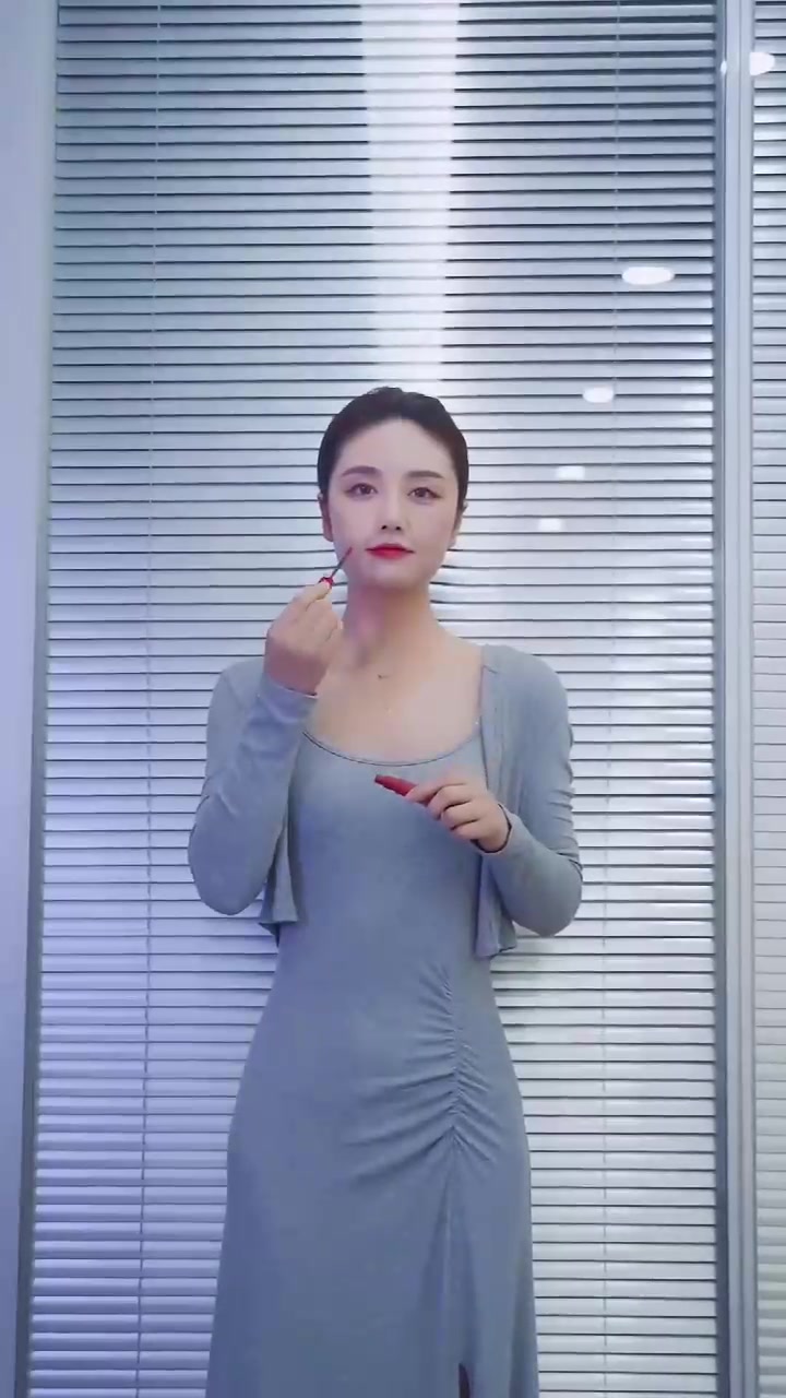和NBA女主播小南有点像！一位江西九江农商银行职员小姐姐