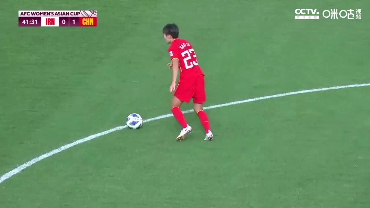 肖裕仪单刀再下一城，中国女足2-0领先伊朗